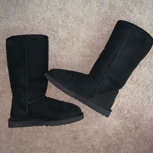 Classic Tall Black UGGS